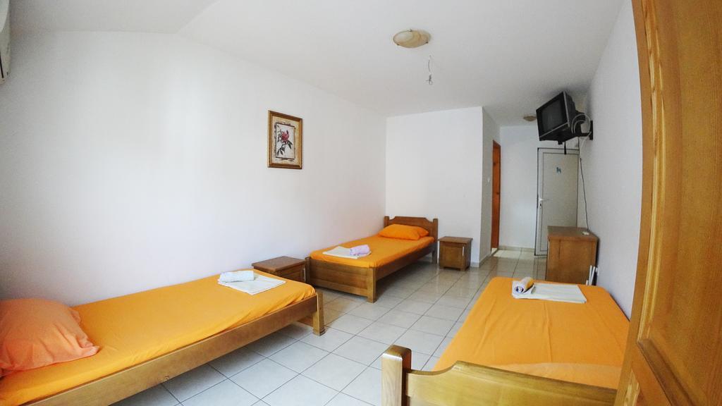 Guesthouse Sun Hostel Будва Екстер'єр фото