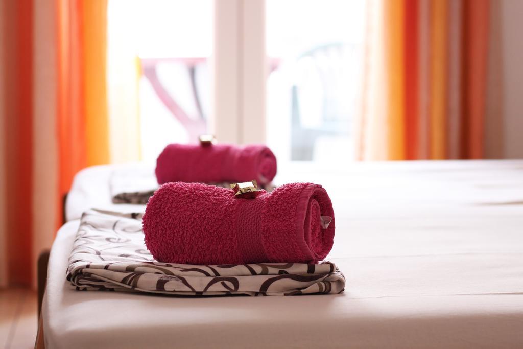 Guesthouse Sun Hostel Будва Екстер'єр фото