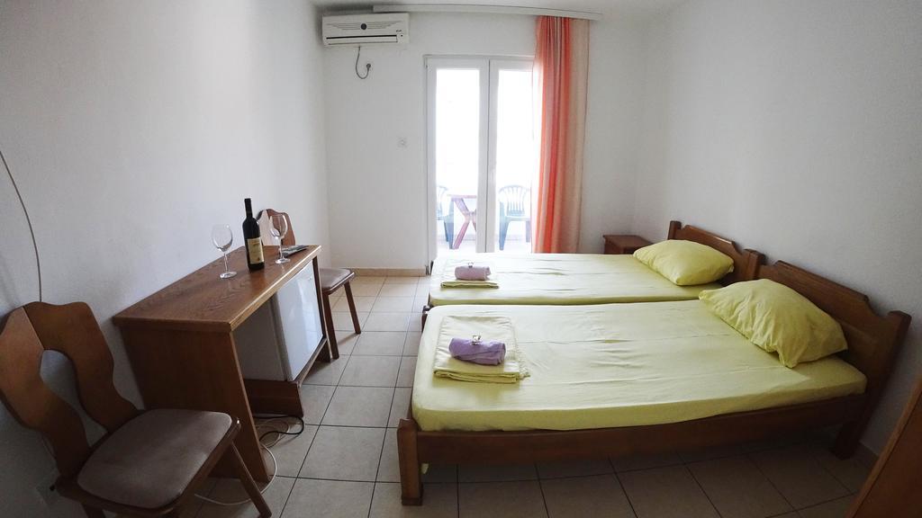 Guesthouse Sun Hostel Будва Екстер'єр фото